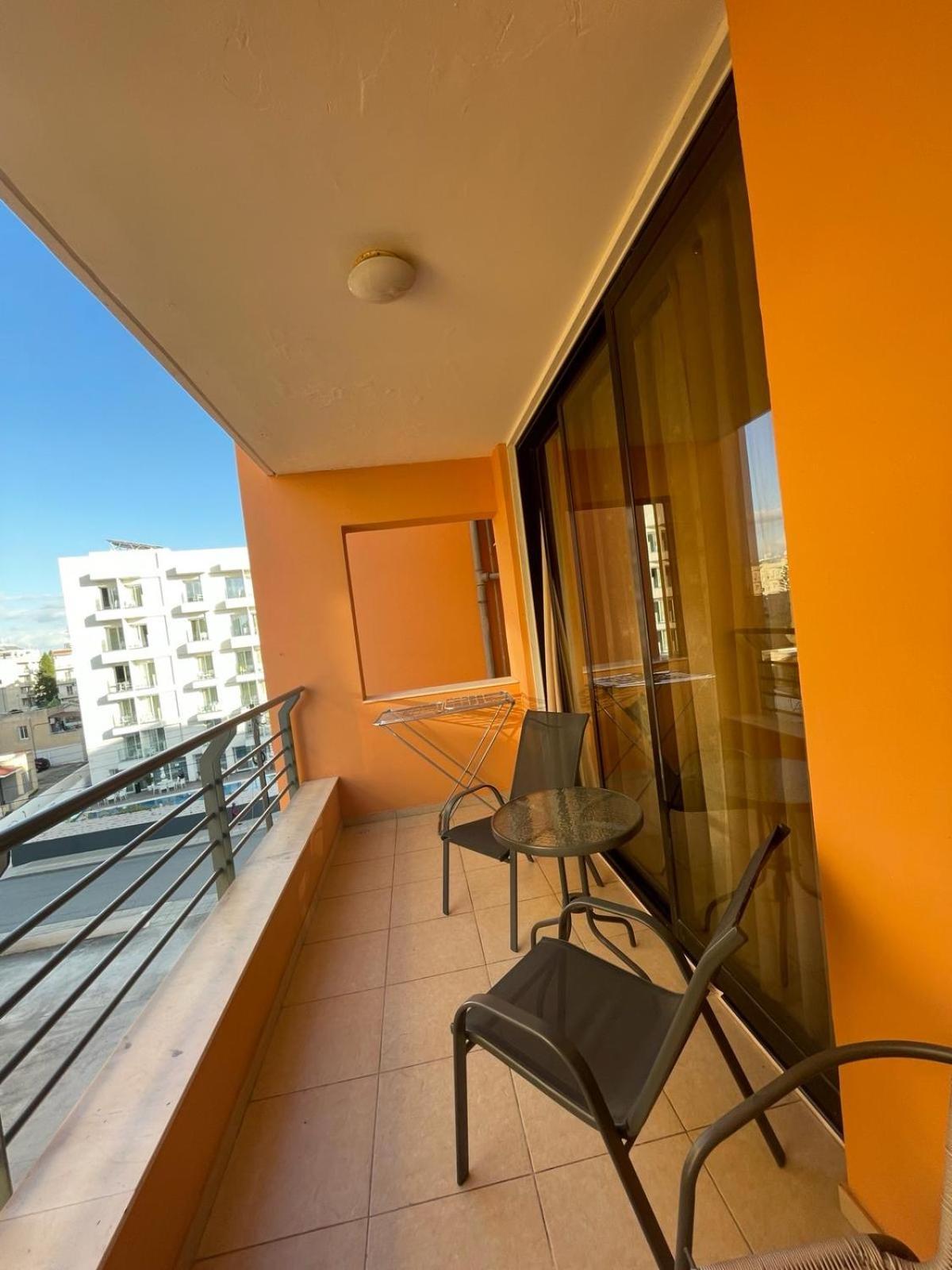 VIP Resort Apartment on Makenzie Beach Larnaka Exterior foto