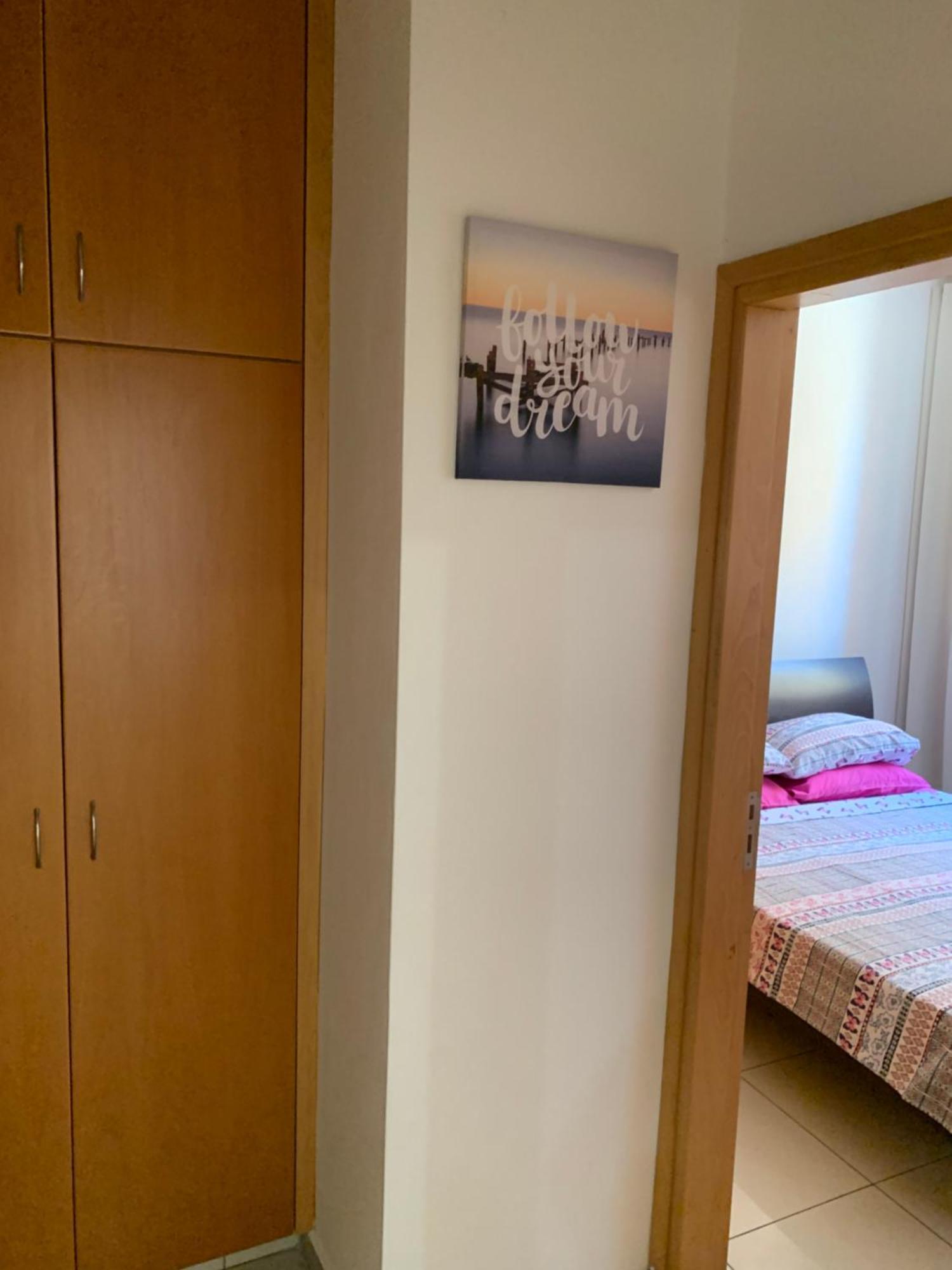 VIP Resort Apartment on Makenzie Beach Larnaka Exterior foto